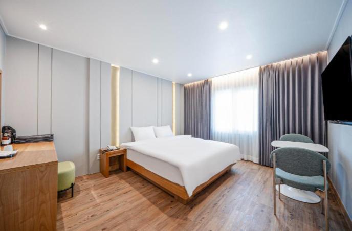 Hotel Langsam Кёнджу Экстерьер фото